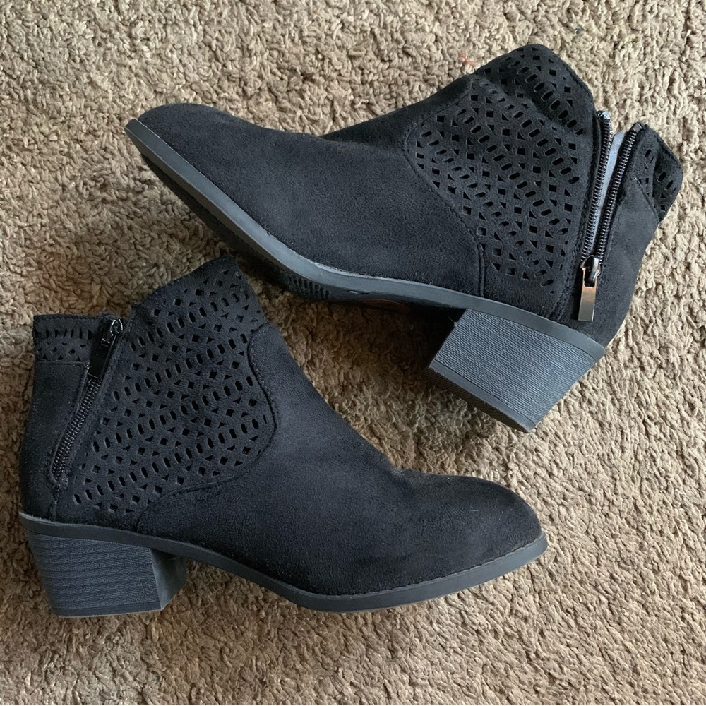 Women’s Black Booties
